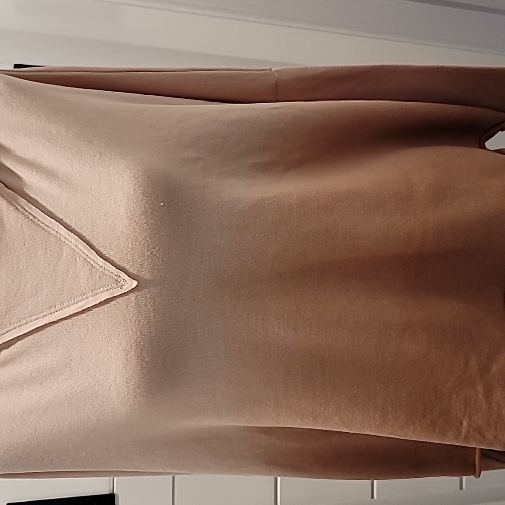 Ombre Cropped Hoodie - Picture 7 of 12